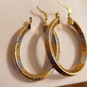 Fashion hoop earrings two tone color-NWOT